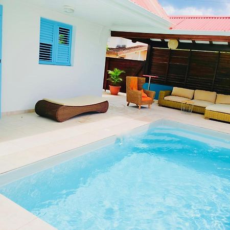 Location Maison Bleue Avec Piscine Privative Au Carbet Martinique Le Carbet Exterior photo