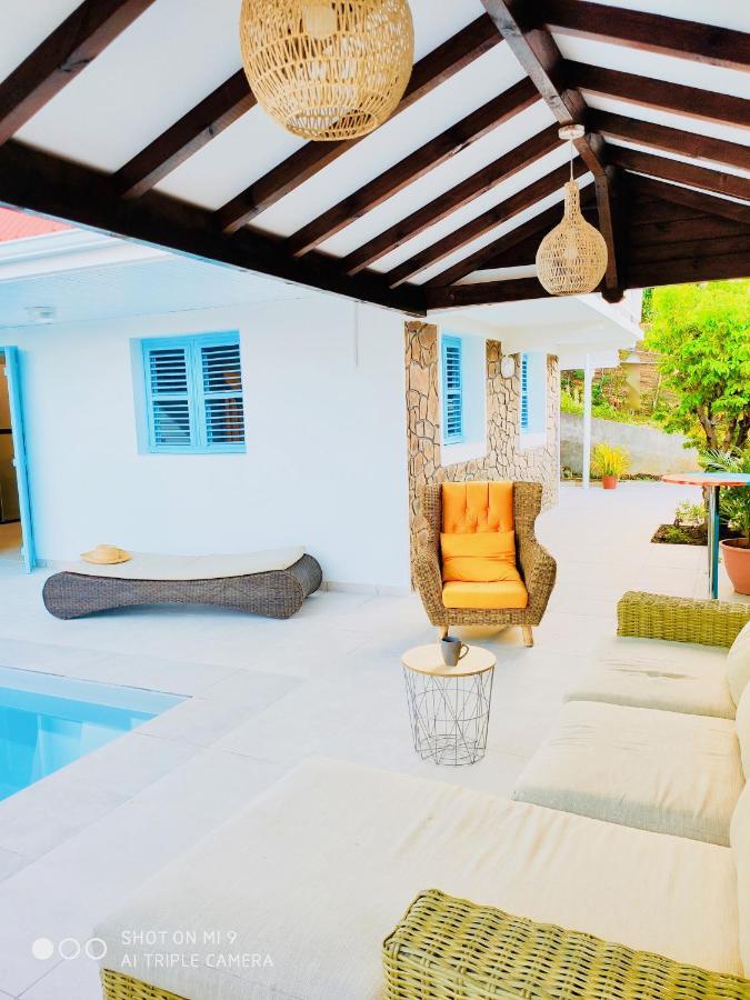 Location Maison Bleue Avec Piscine Privative Au Carbet Martinique Le Carbet Exterior photo